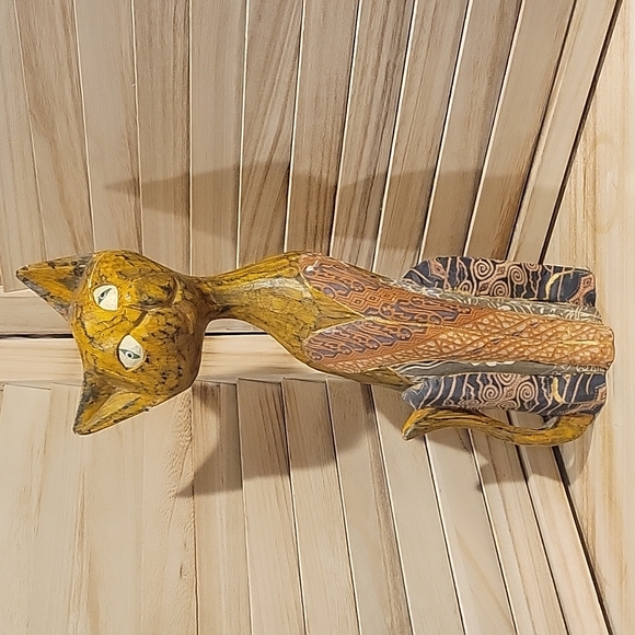 Other - ❤️ HAND PAINTED WOODEN SIAMESE CAT FIGURINE/HOME DECOR